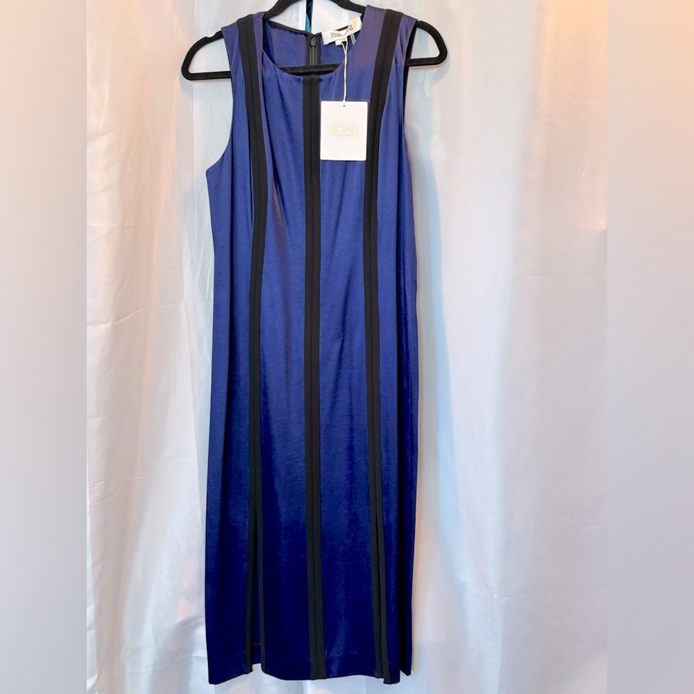NWT Gorgeous cobalt DVF cocktail dress. Timeless elegance